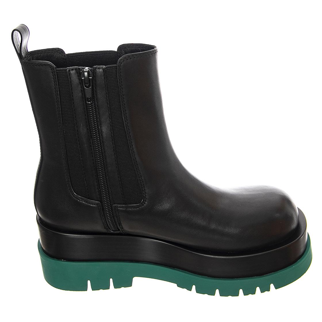  JCSJCD061102-BLA  JEFFREY CAMPBELL 