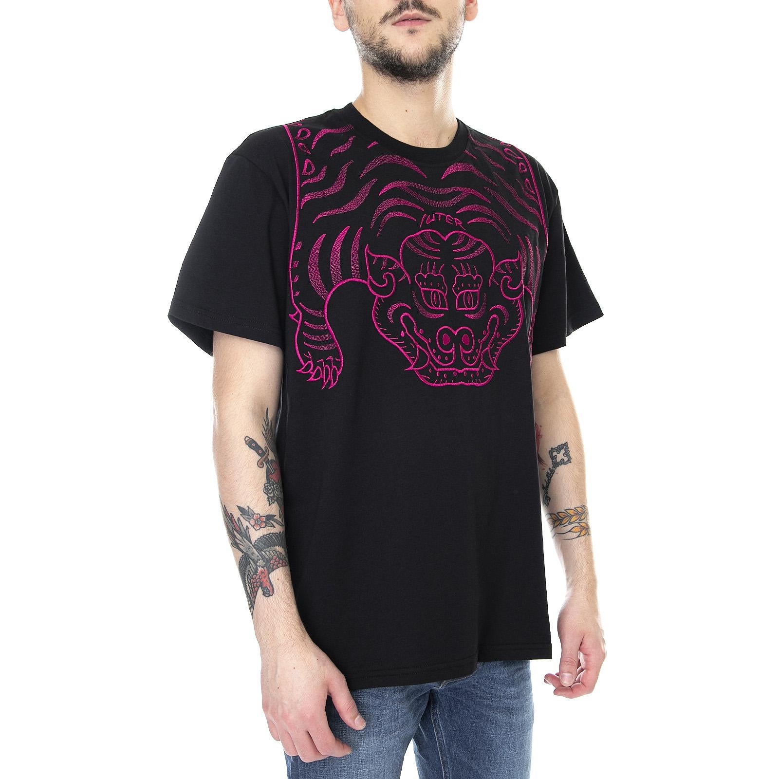  21SITS68-BLACK  IUTER 