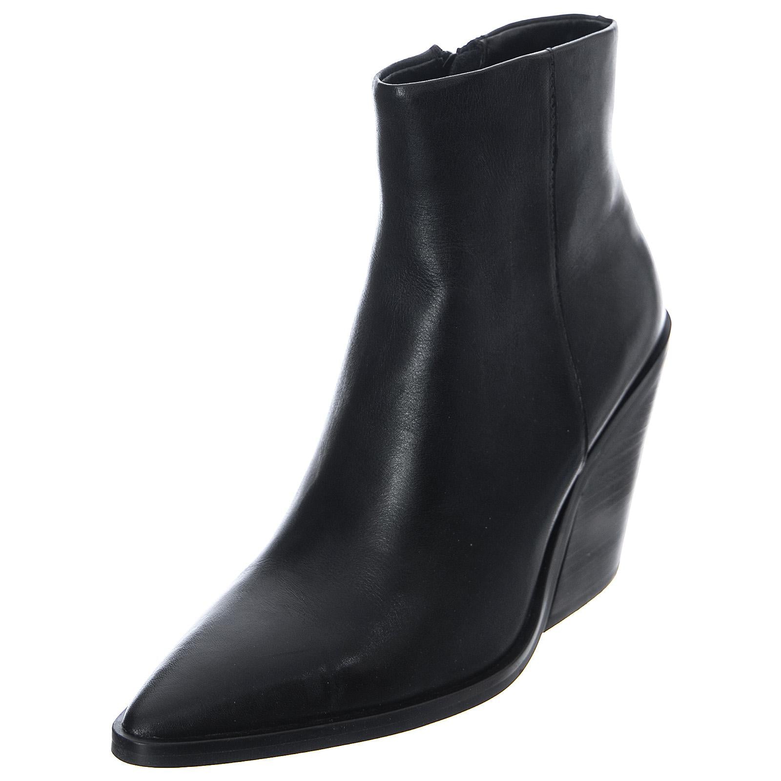  CLAR08S1-BLK  STEVE MADDEN 