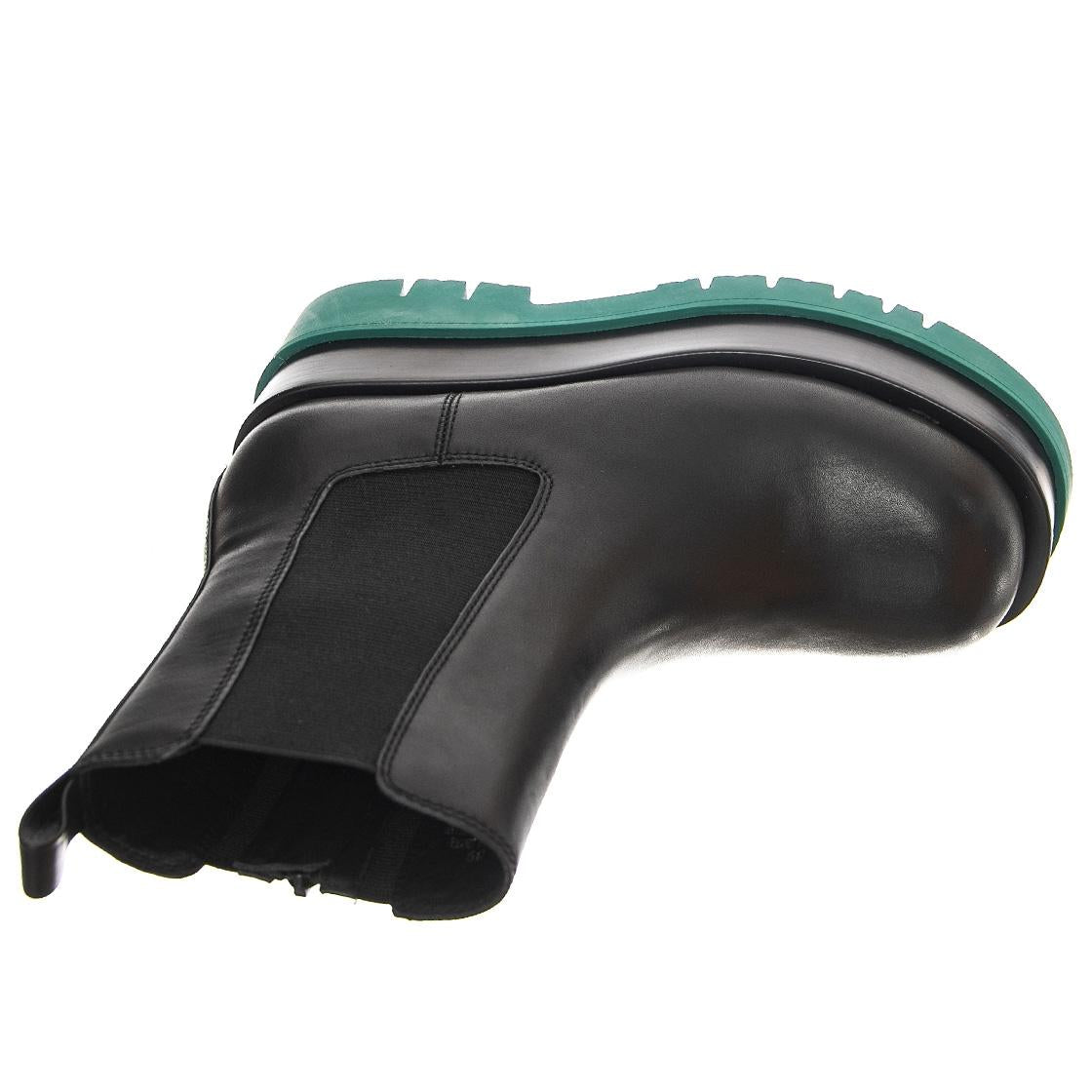  JCSJCD061102-BLA  JEFFREY CAMPBELL 