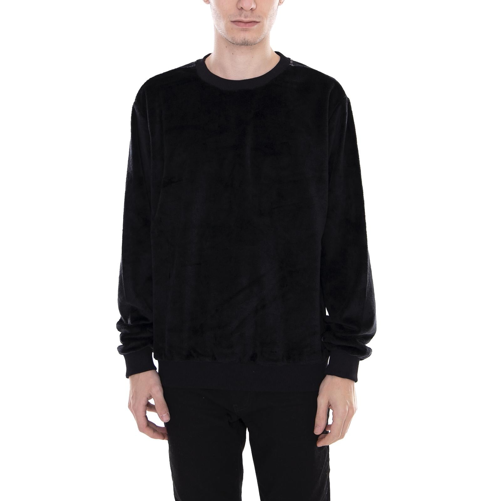  18WISC37-BLACK  IUTER 