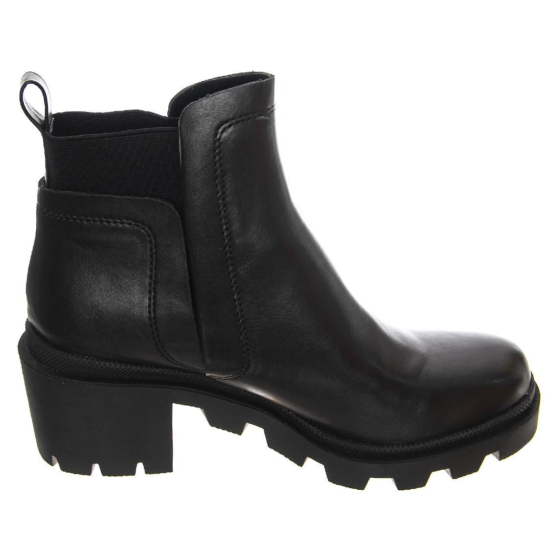  SMSADVISOR-BLA  STEVE MADDEN 