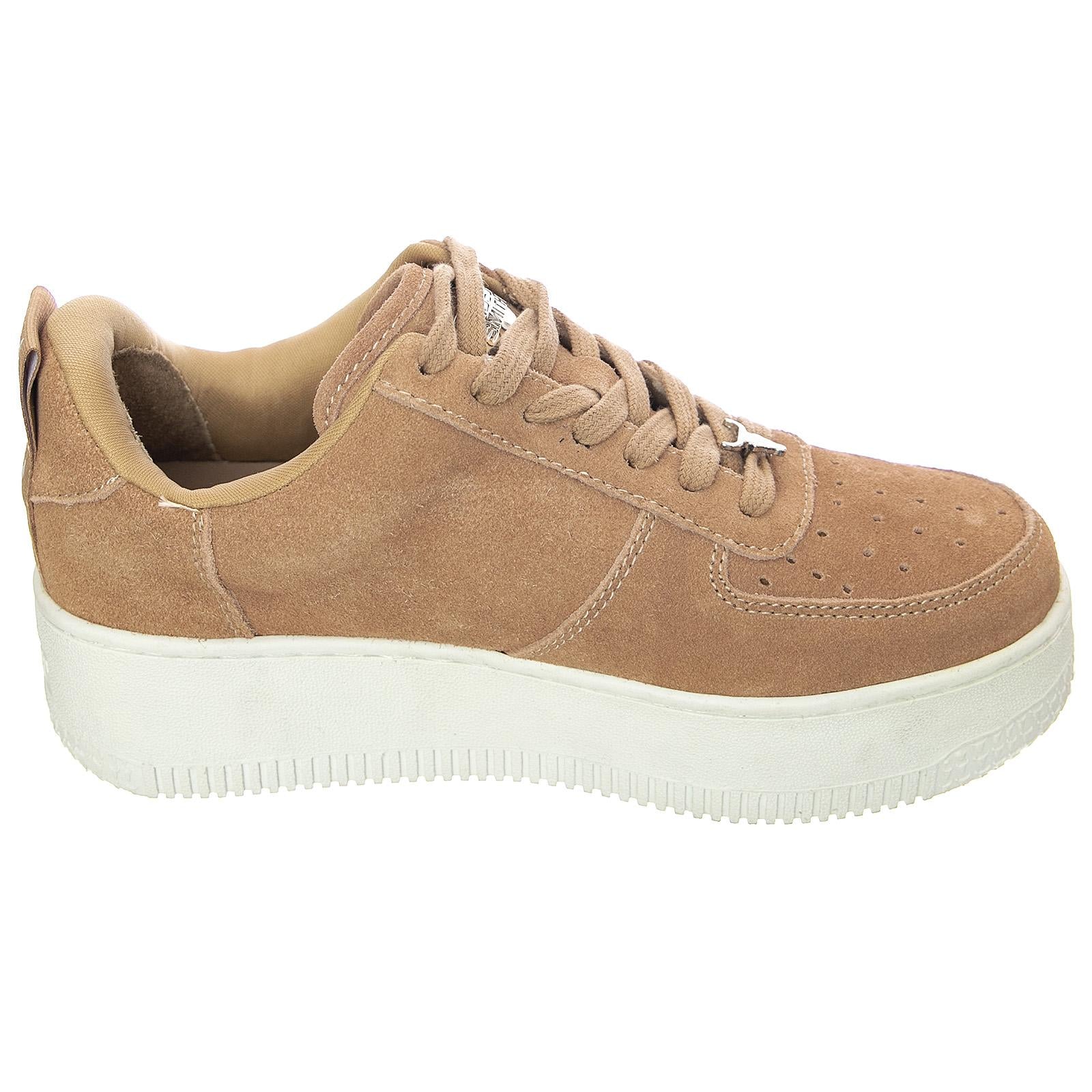  215775_9  WINDSOR SMITH 