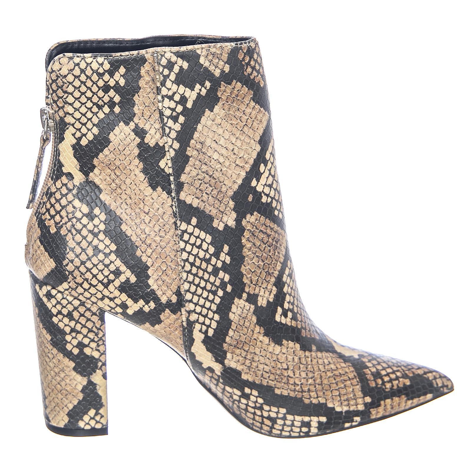  SMSRENN-TANSNK  STEVE MADDEN 